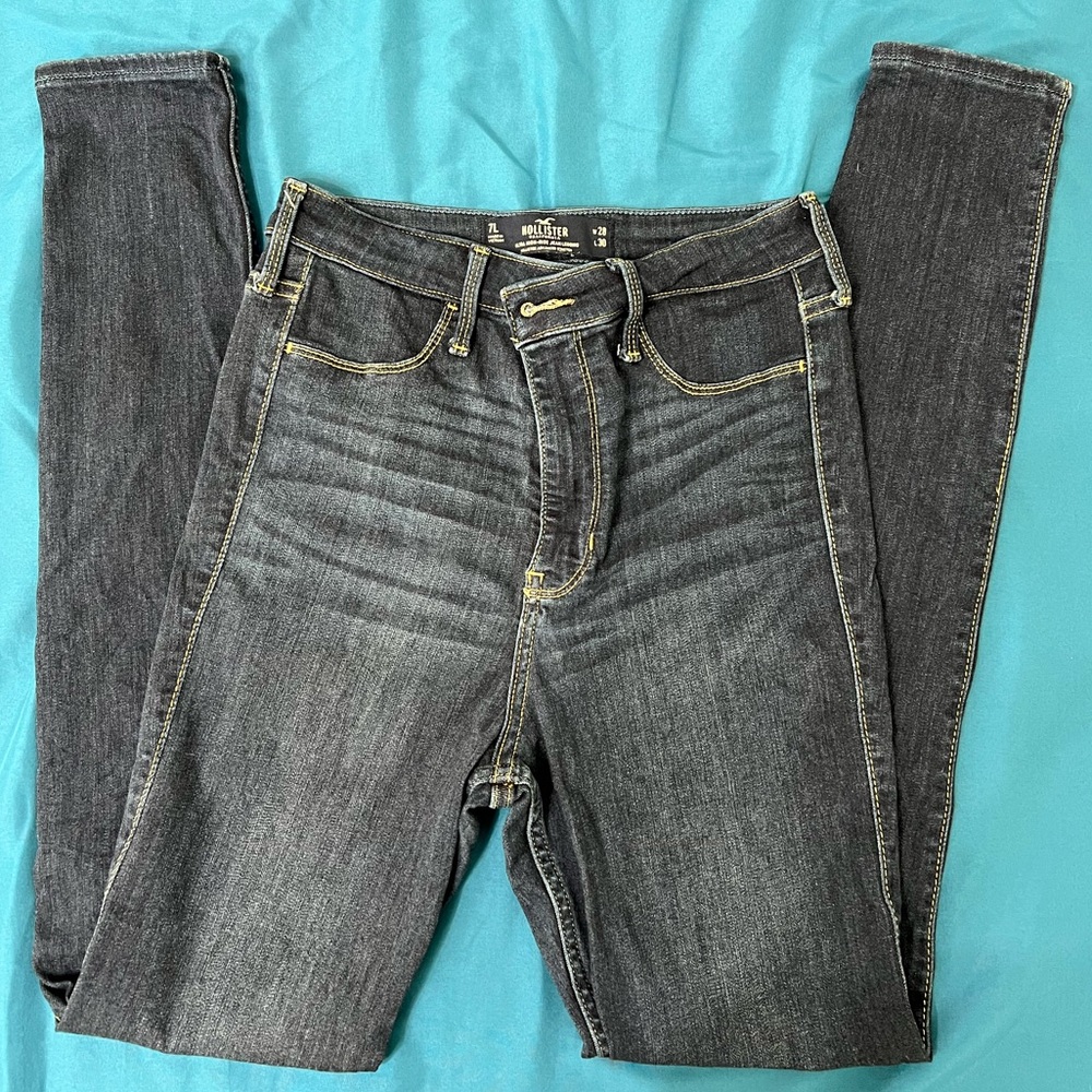 HOLLISTER skinny jeans